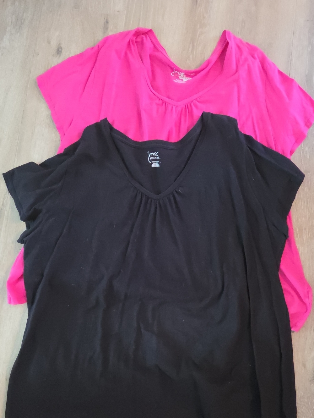 Women’s V-Neck Short Sleeve Top — Black and Hot Pink